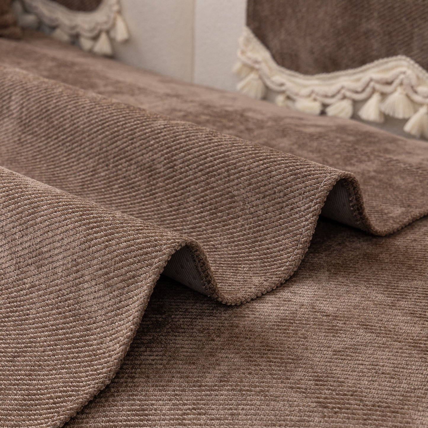Chenille Sofa Cover Towel – Non-Slip, Washable Pets Couch Protector with Tassels