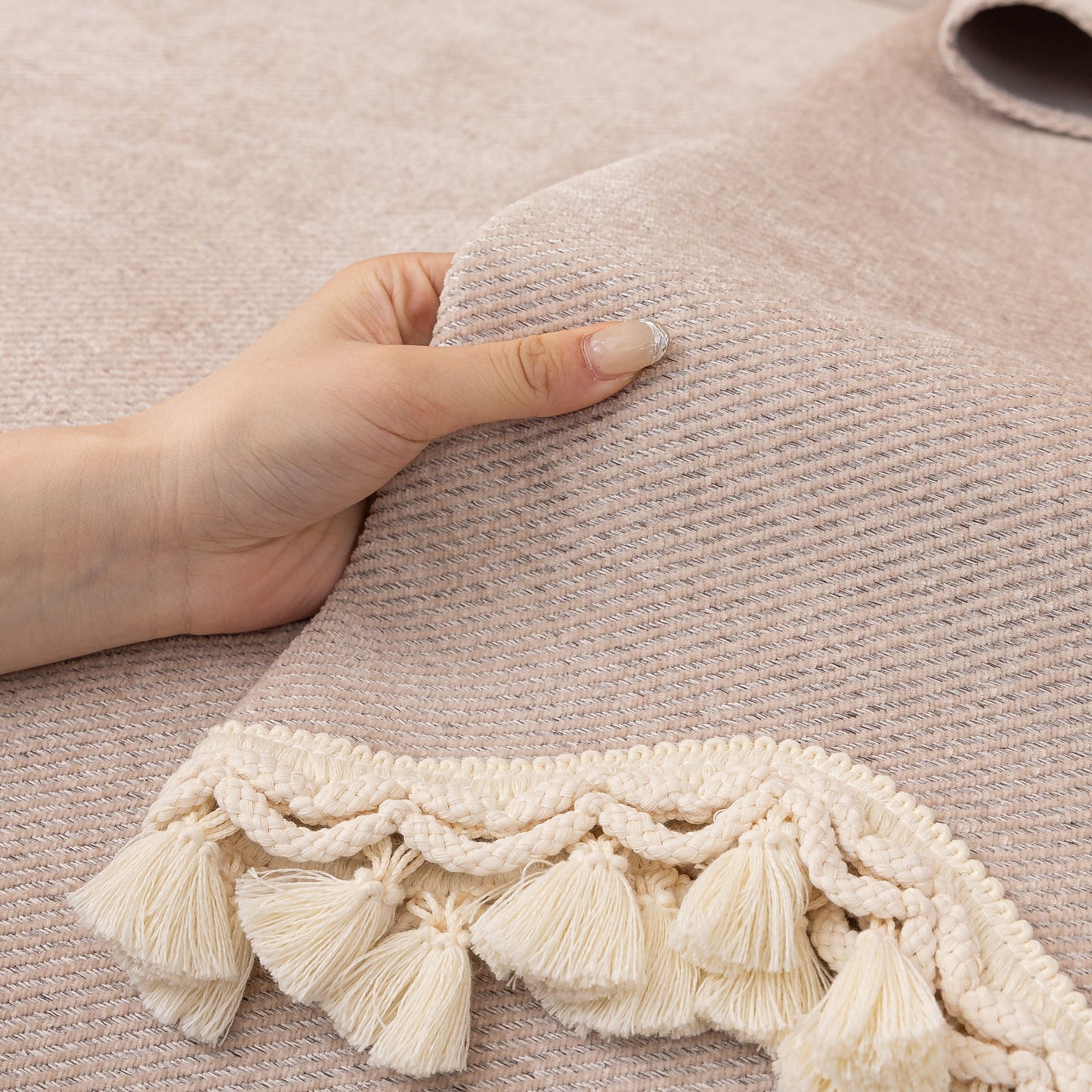 Chenille Sofa Cover Towel – Non-Slip, Washable Pets Couch Protector with Tassels