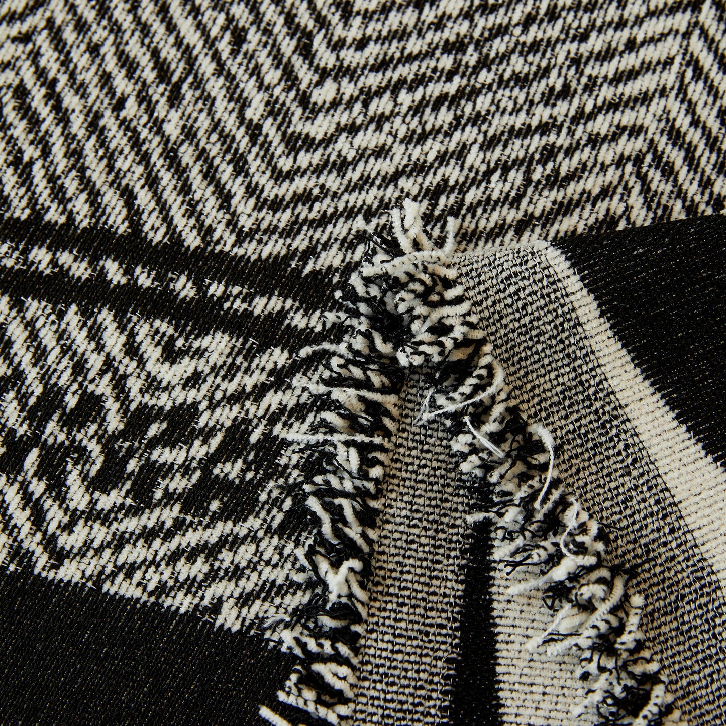 Reversible Herringbone Sofa Cover, 2-in-1 Classic British Throw Blanket for Couch