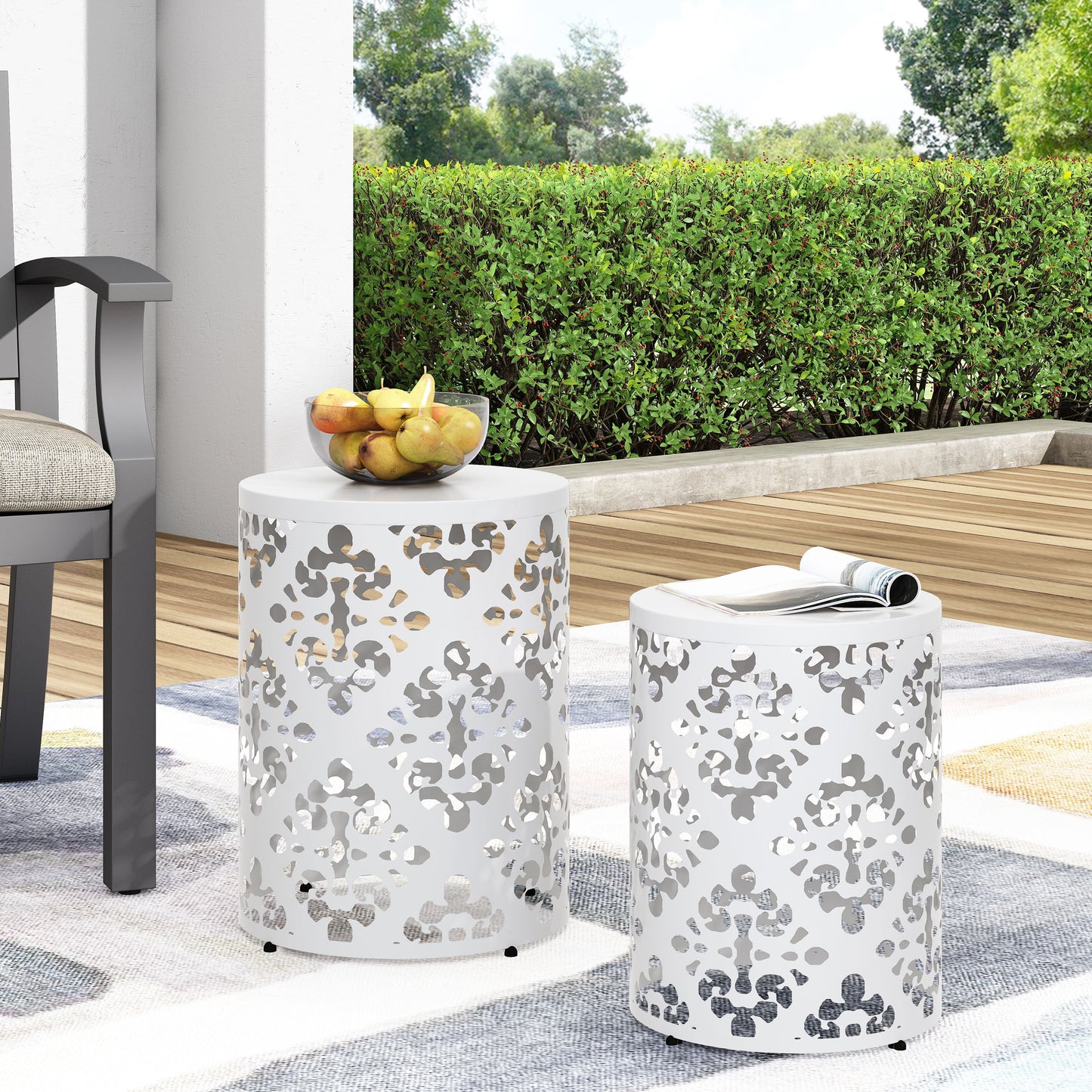 Modern Iron-Cut Design Metal End Table Set of 2 in White