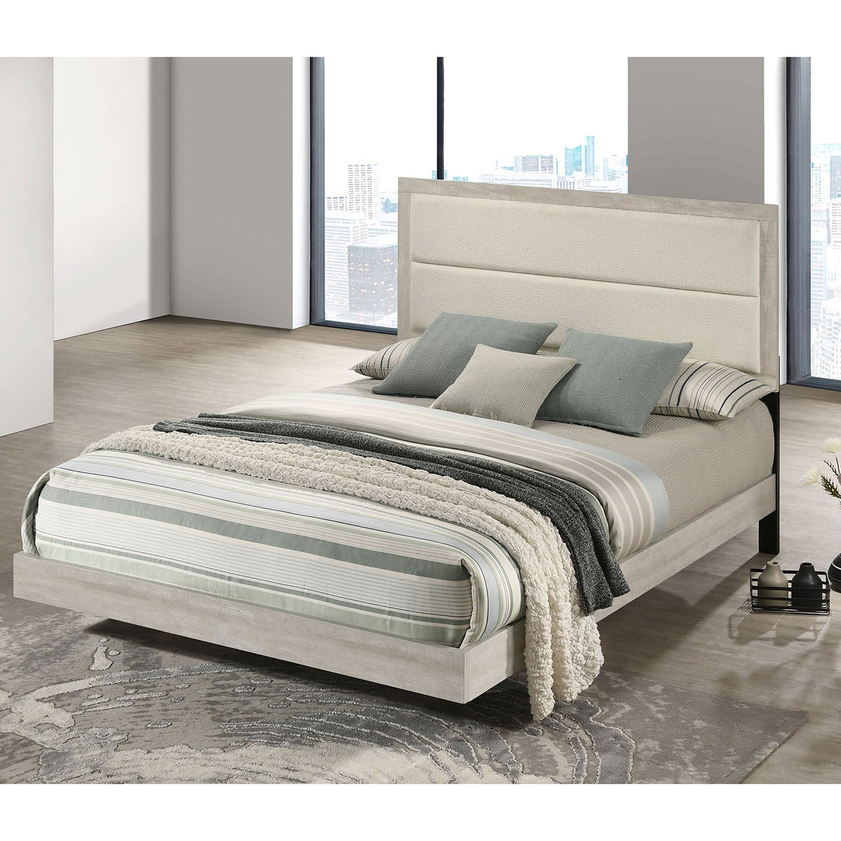 Strout Rustic Queen Bed