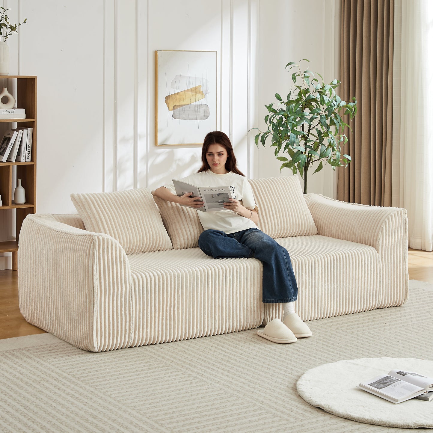 Minimalist 3-Seater Corduroy Sofa Featuring Curved Lines