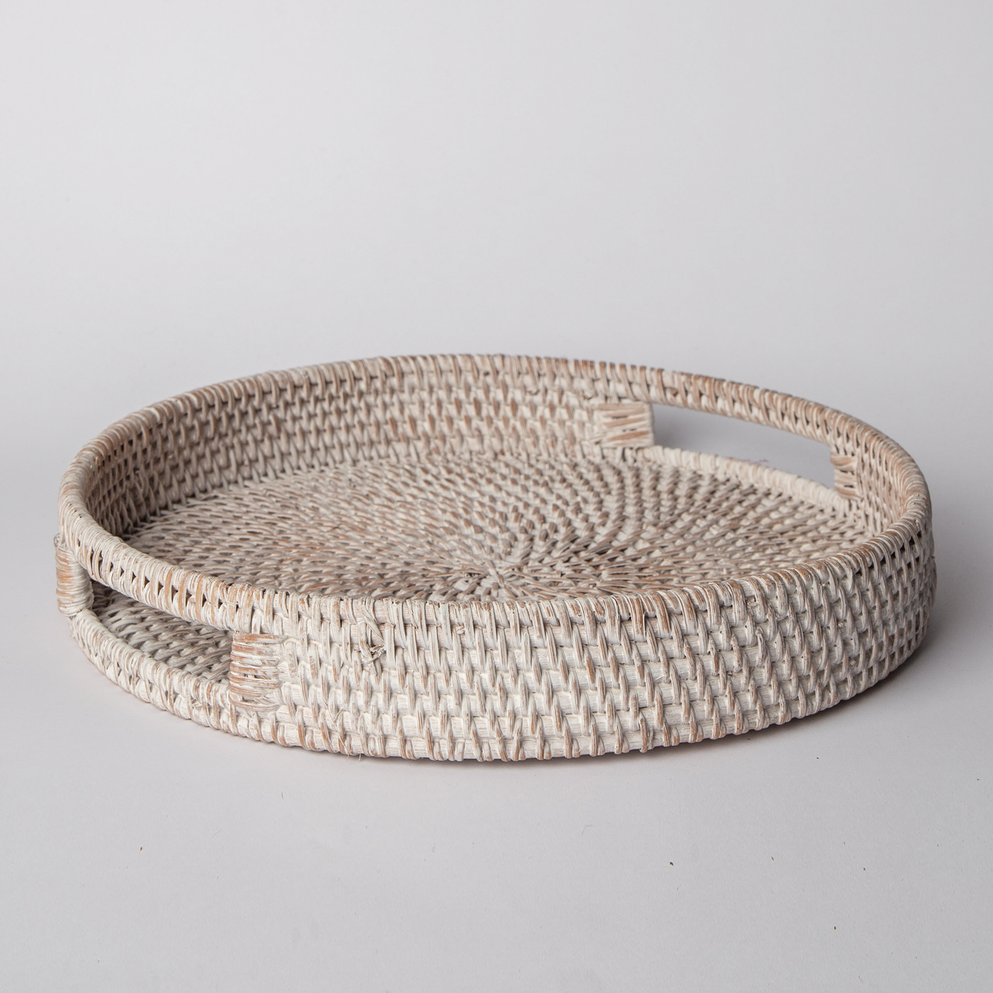 404 - Round Rattan Tray