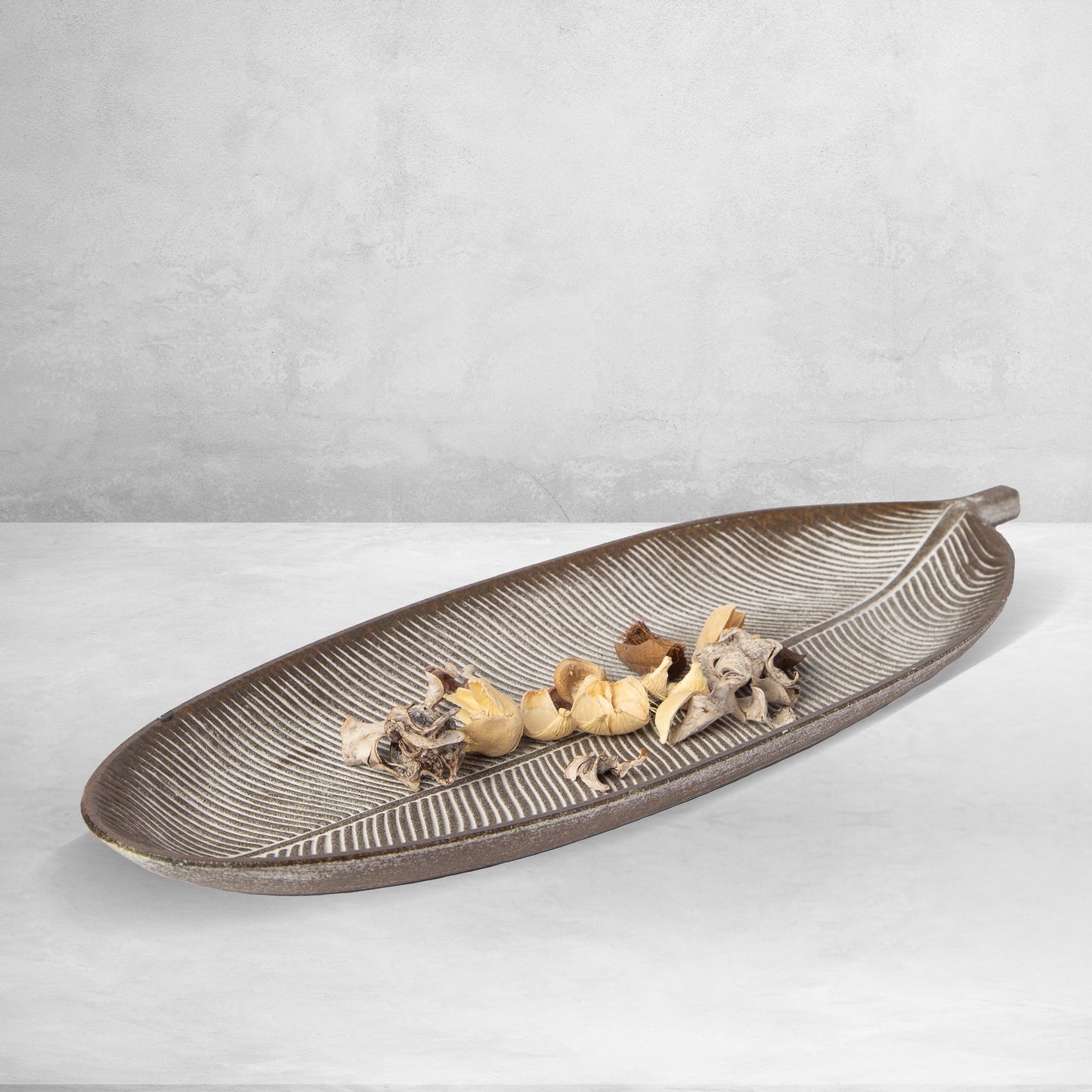 Leaf Design Wood Tray - Elegant Jewelry Plate Tray with Intricate Leaf Design - Decorative Centerpiece for Home, Kitchen, and Events