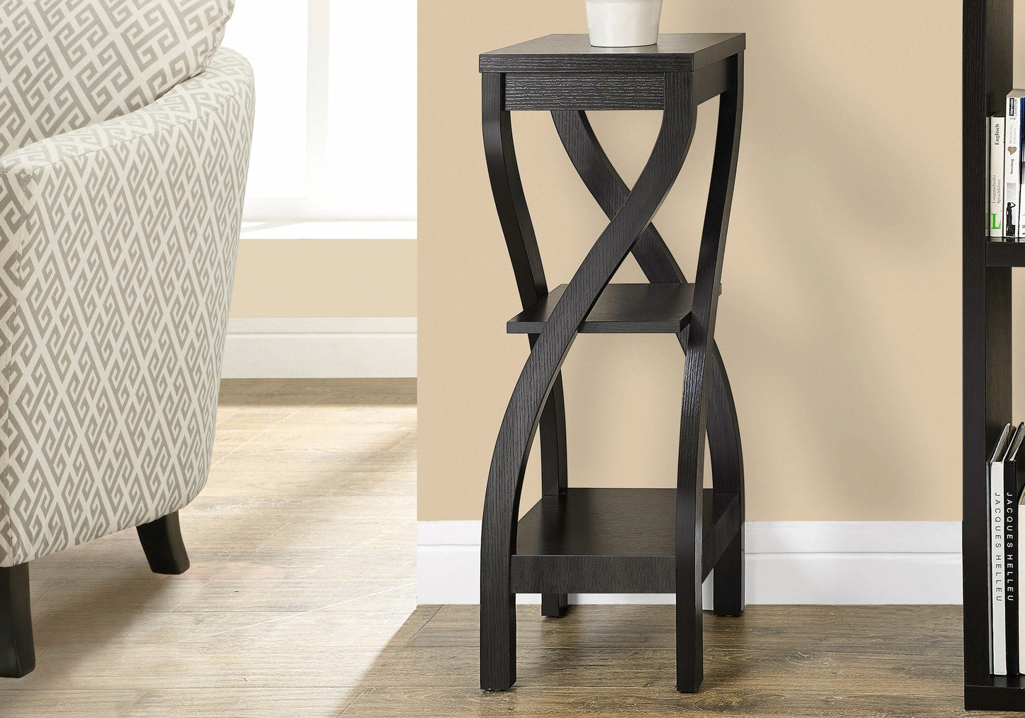 Accent Table: Stylish Side and End Table