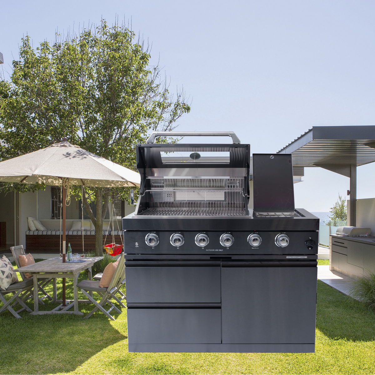 Black Gas Grill Four Burners - Stainless Steel Outdoor Kitchen