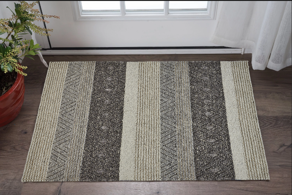 2' X 3' Gray Wool Floral Hand Woven Area Rug