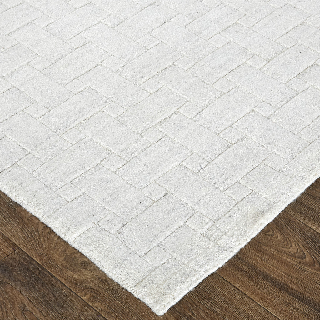 8' X 10' White And Silver Striped Hand Woven Area Rug