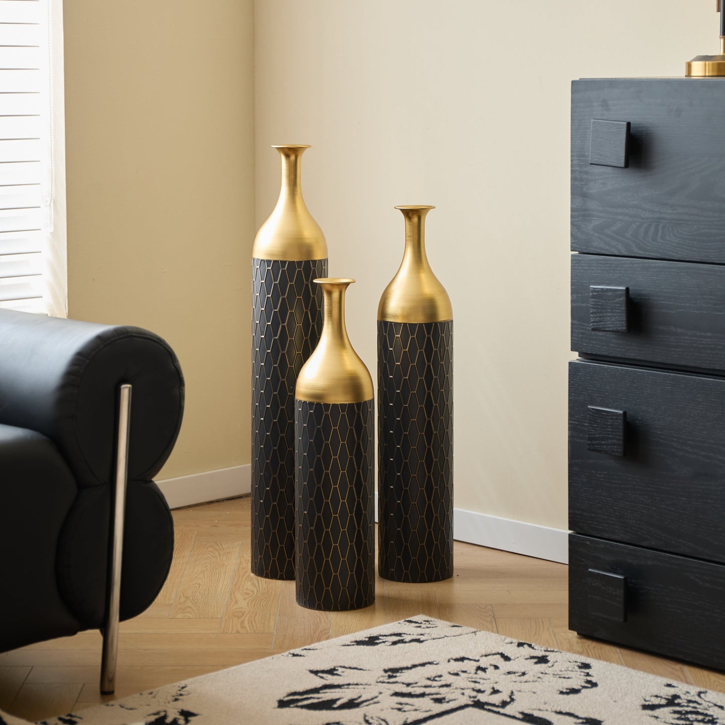 Elegant Floor Vase Set – Gold & Black Metal Decorative Vases – 3-Piece Set for Floral Display, Wedding & Gift Décor