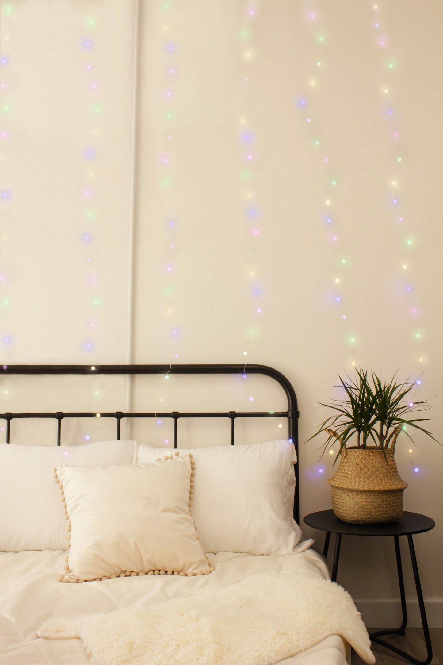 USB Fairy Curtain Lights Decorative Ambient Lighting with Remote 300 LED 9FT x 9FT