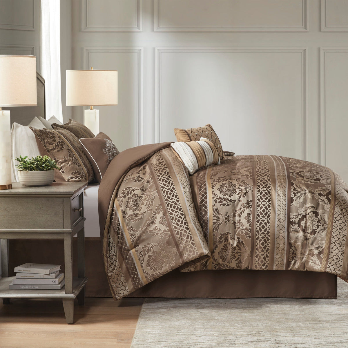 7 Piece Jacquard Comforter Set Brown/Gold King