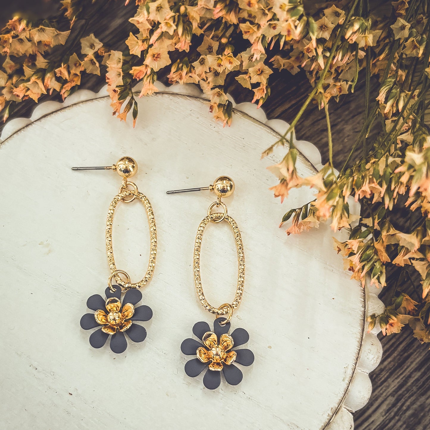 Beautiful Gold Flower Drop Earrings