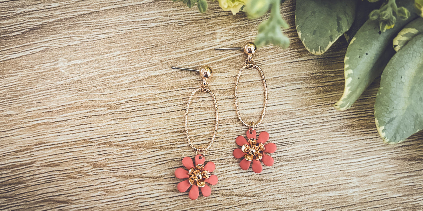 Beautiful Gold Flower Drop Earrings