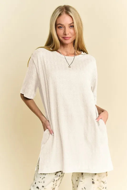Davi & Dani Short Sleeve Side Slit T-Shirt with Pockets