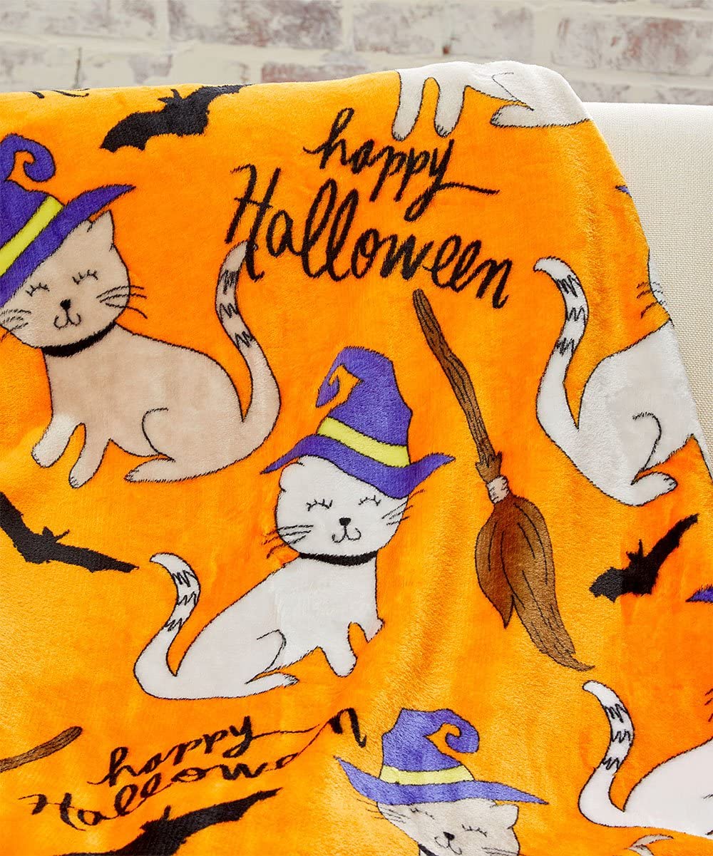 Decor&More Happy Halloween Microplush Throw Blanket (50" x 60")
