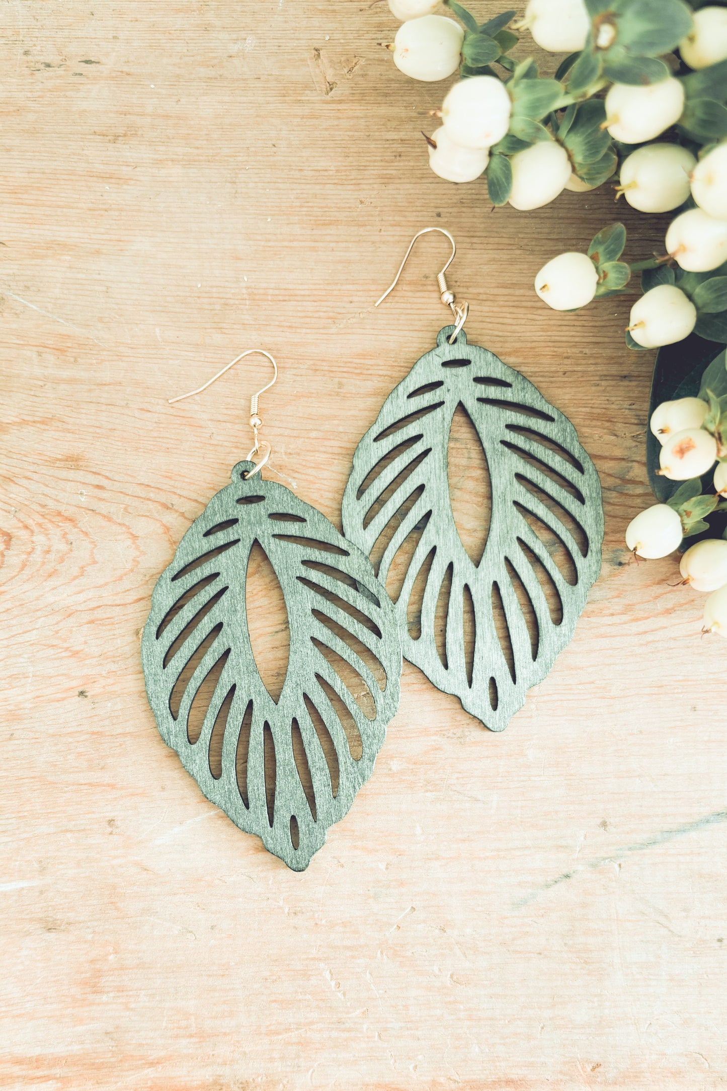 Beautiful Green Wood Leaf Earrings