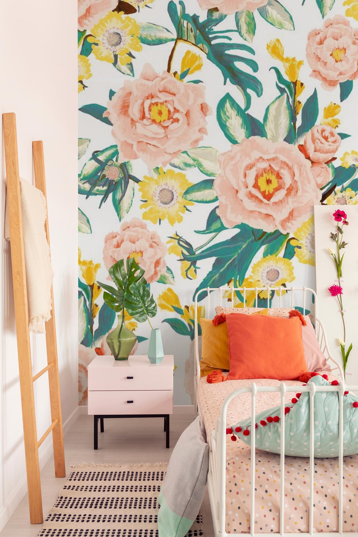 Posh Posy Wallpaper, white