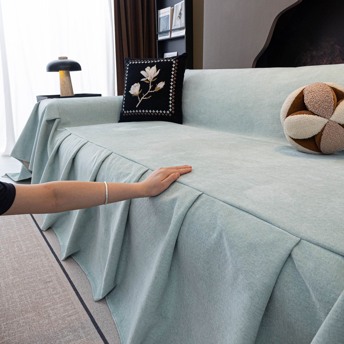 Water Resistant Couch Cover, Non Slip Furniture Protector for Leather & Fabric Sofa