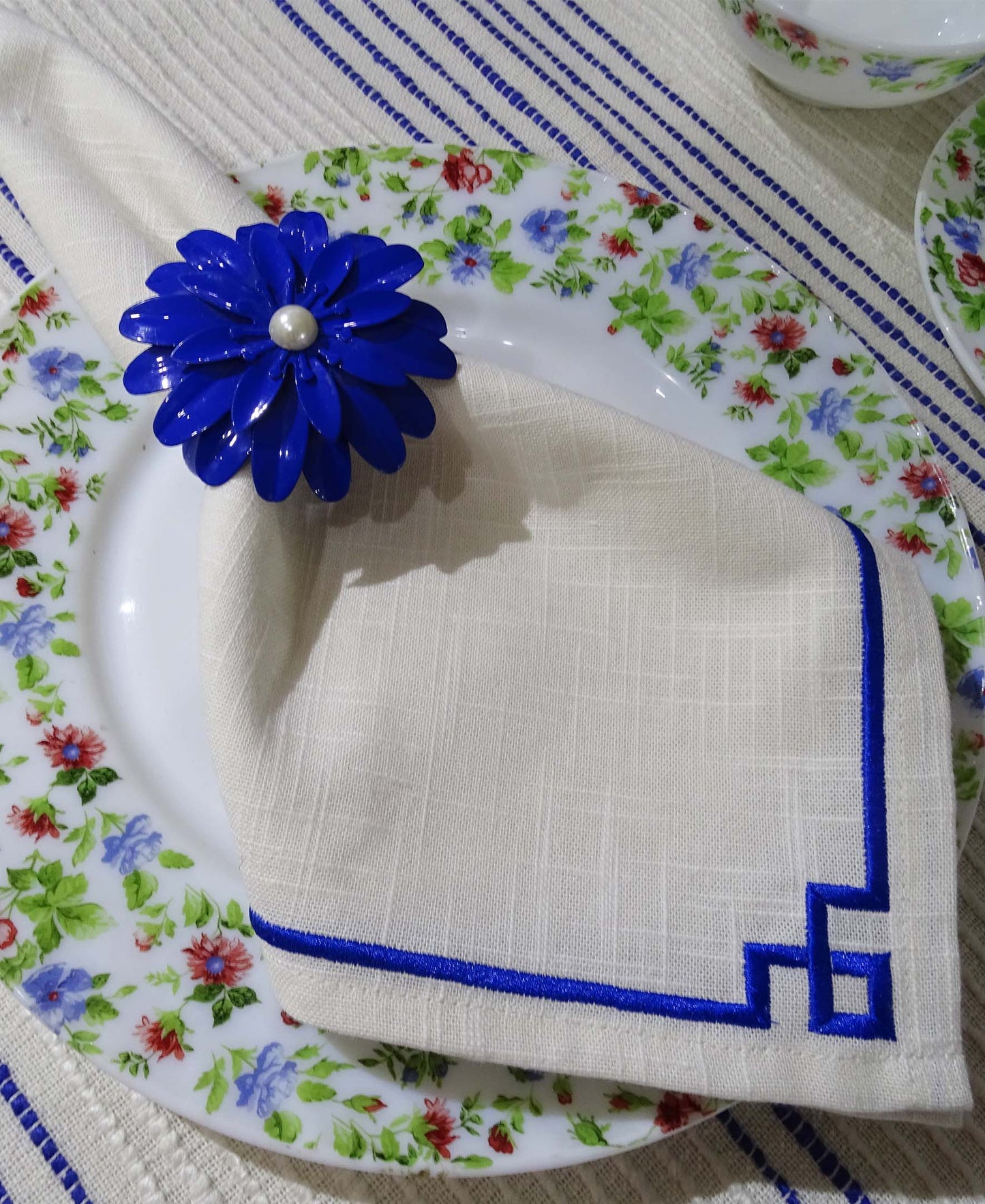 Table Cloth Napkins Set of 4 with Blue Embroidery