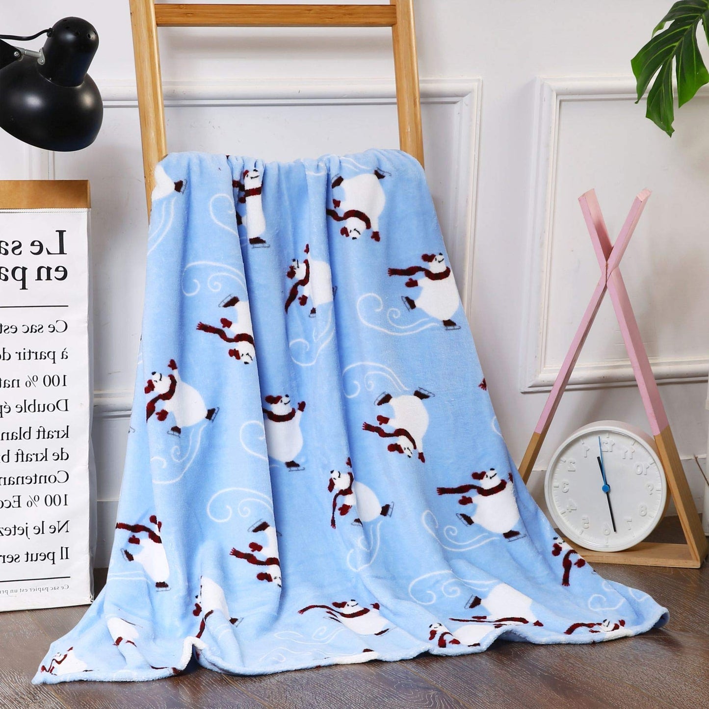 Decor&More Home Essentials Christmas Throw