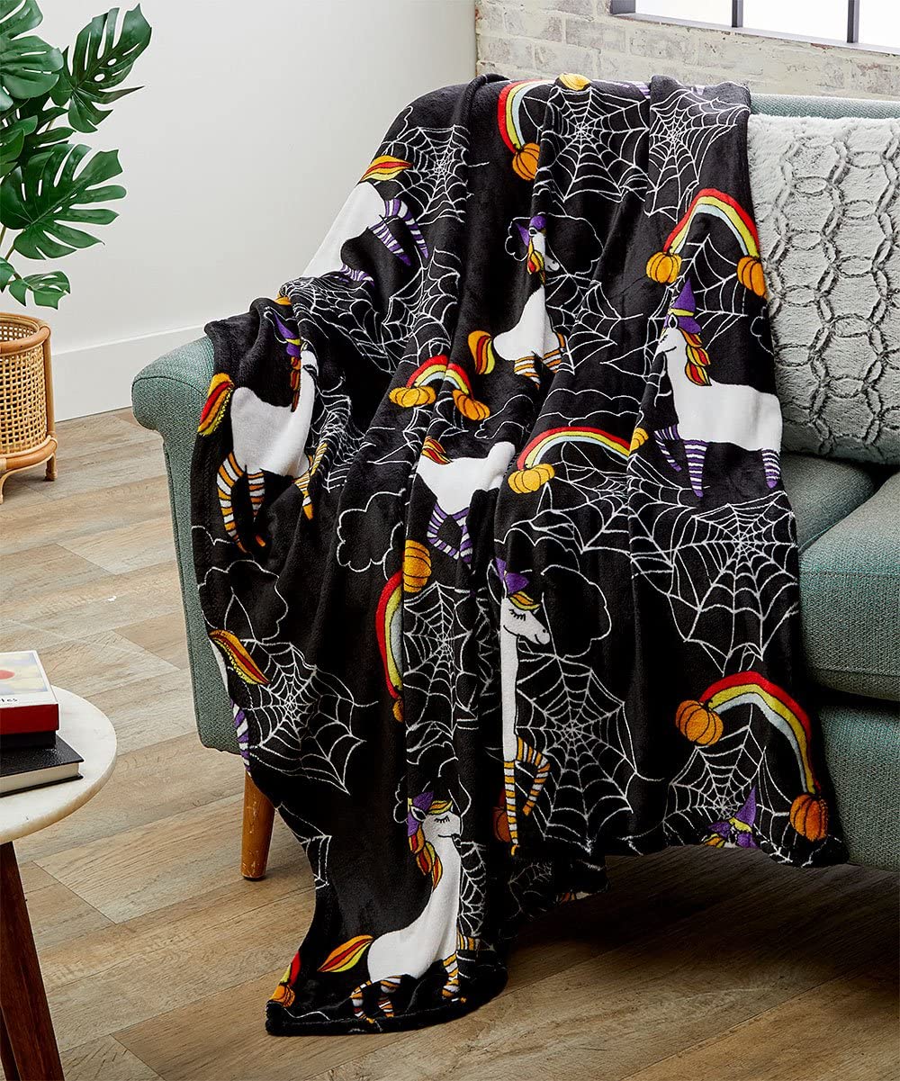Decor&More Happy Halloween Microplush Throw Blanket (50" x 60")