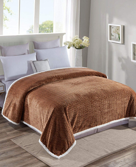 Decor&More Home Essentials Braided Sherpa Blanket