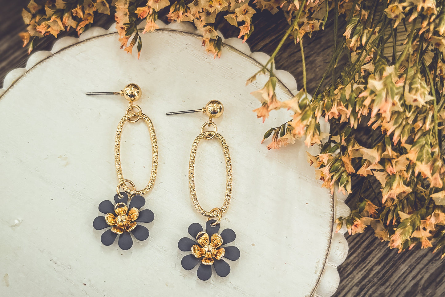 Beautiful Gold Flower Drop Earrings