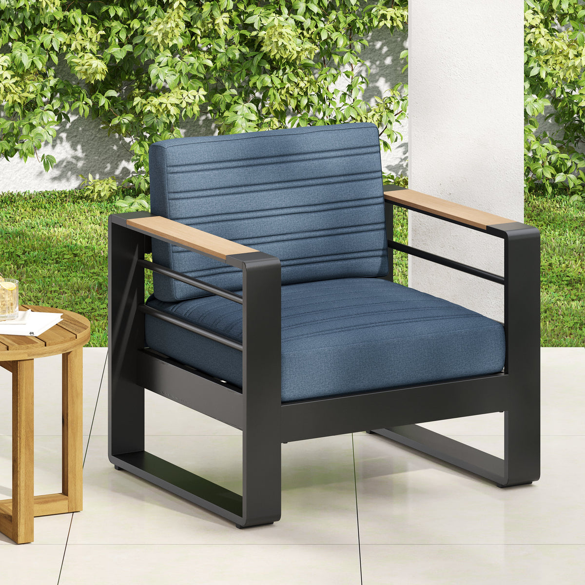 Giovanna Club Chair