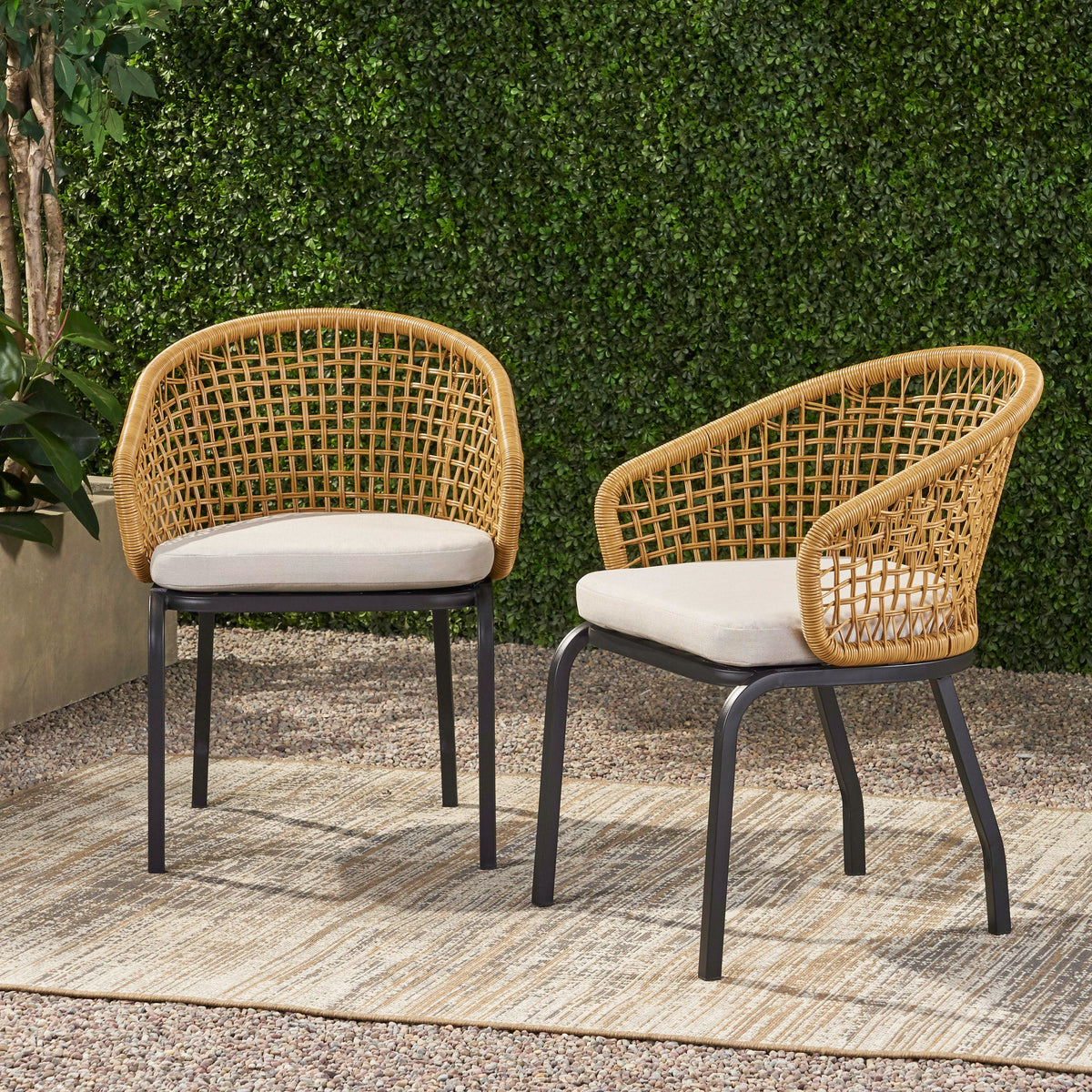 Aria Chair