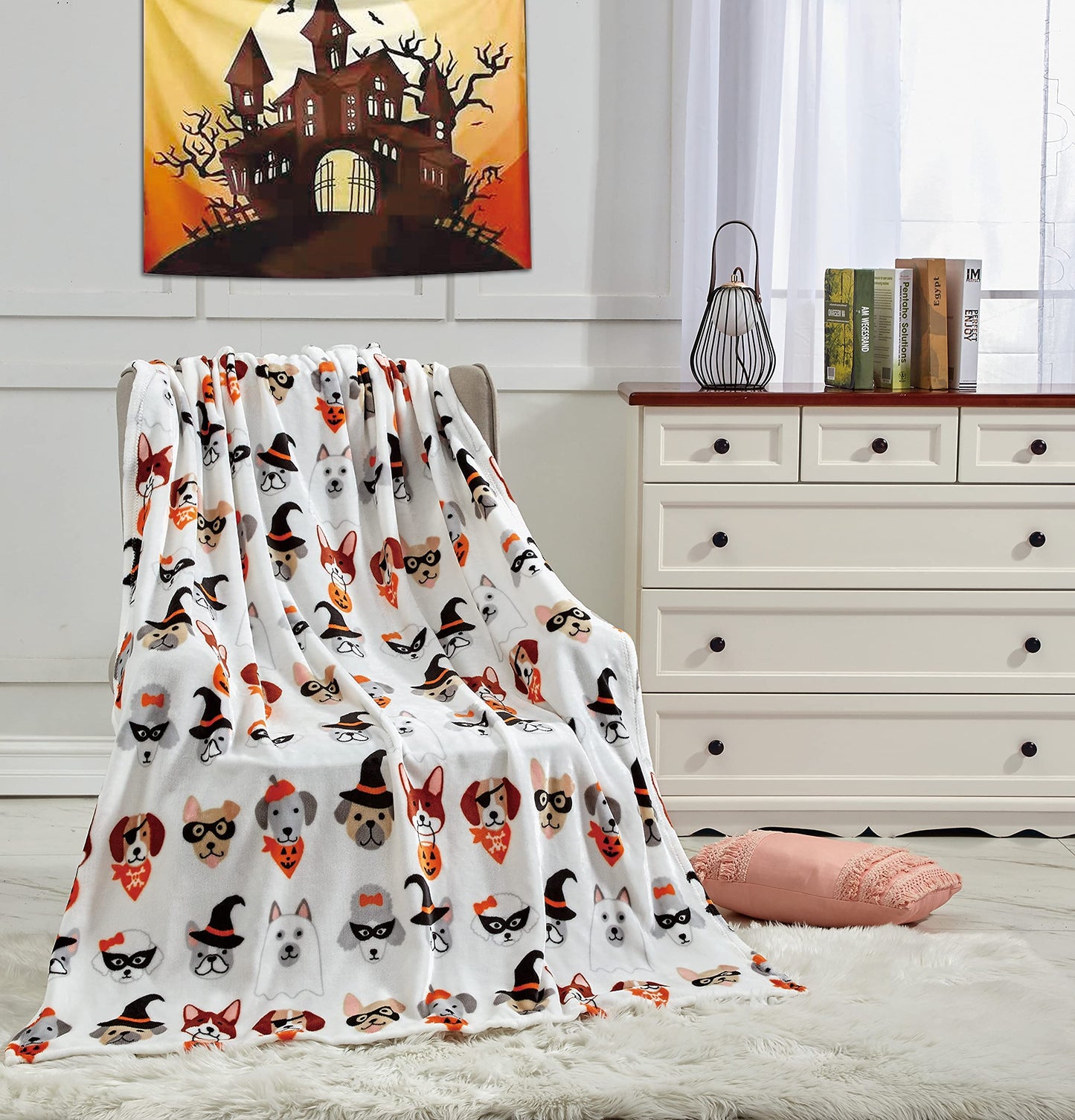 Decor&More Happy Halloween Microplush Throw Blanket (50" x 60")
