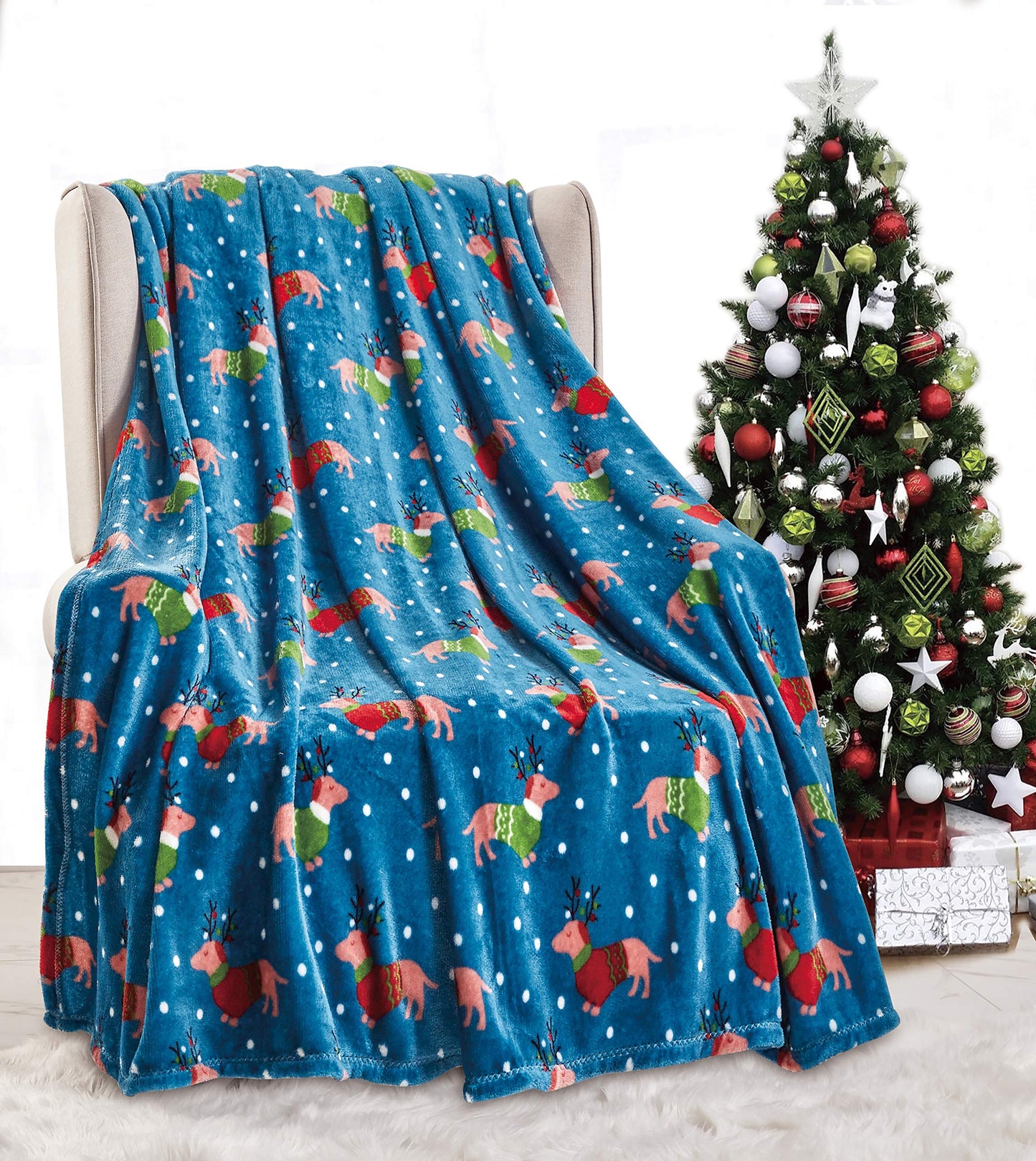 Decor&More Home Essentials Christmas Throw
