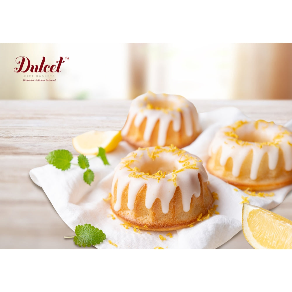Old Fashioned Gourmet Wicker Basket