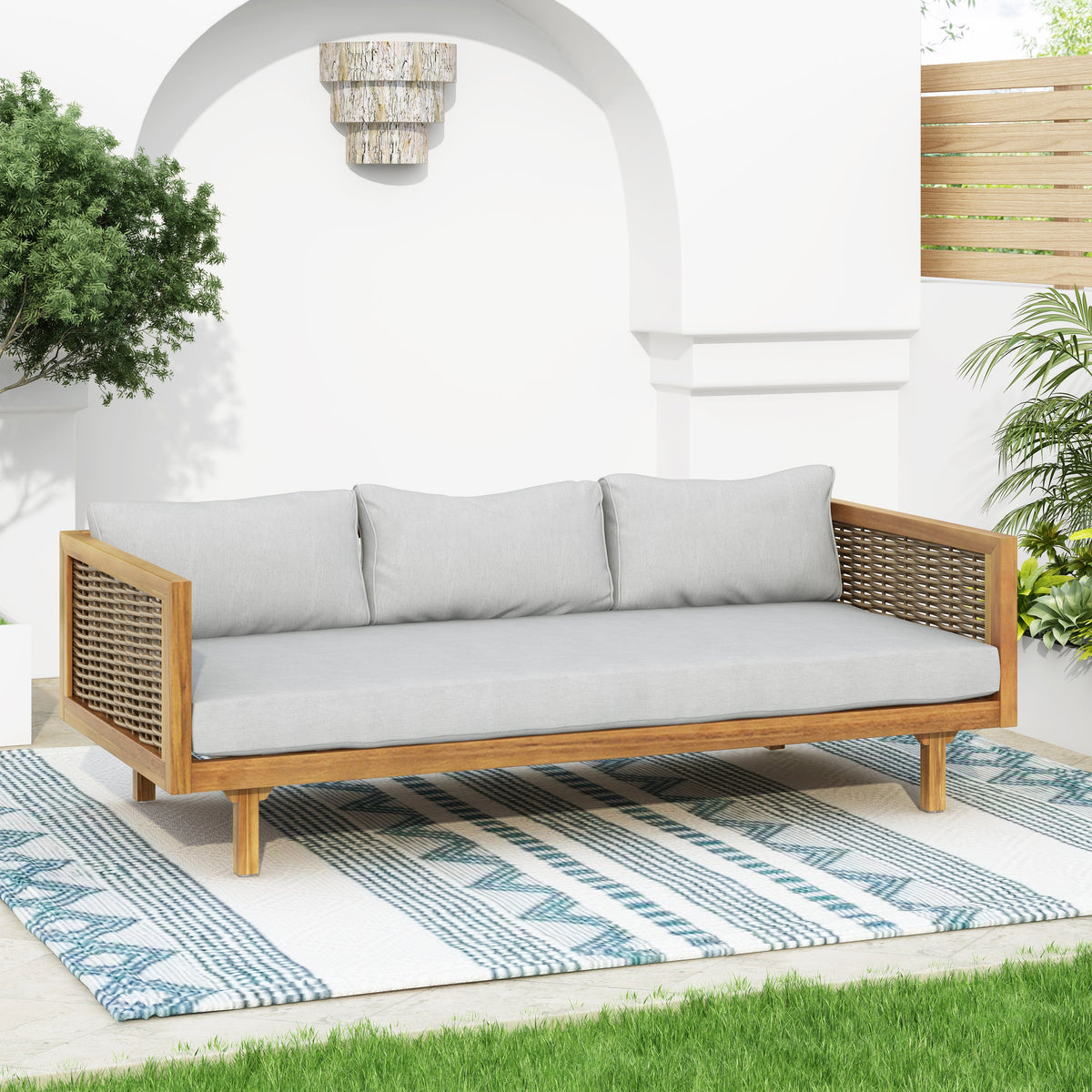 Claremont 3 Seater Daybed With Rattan Arms (Light)