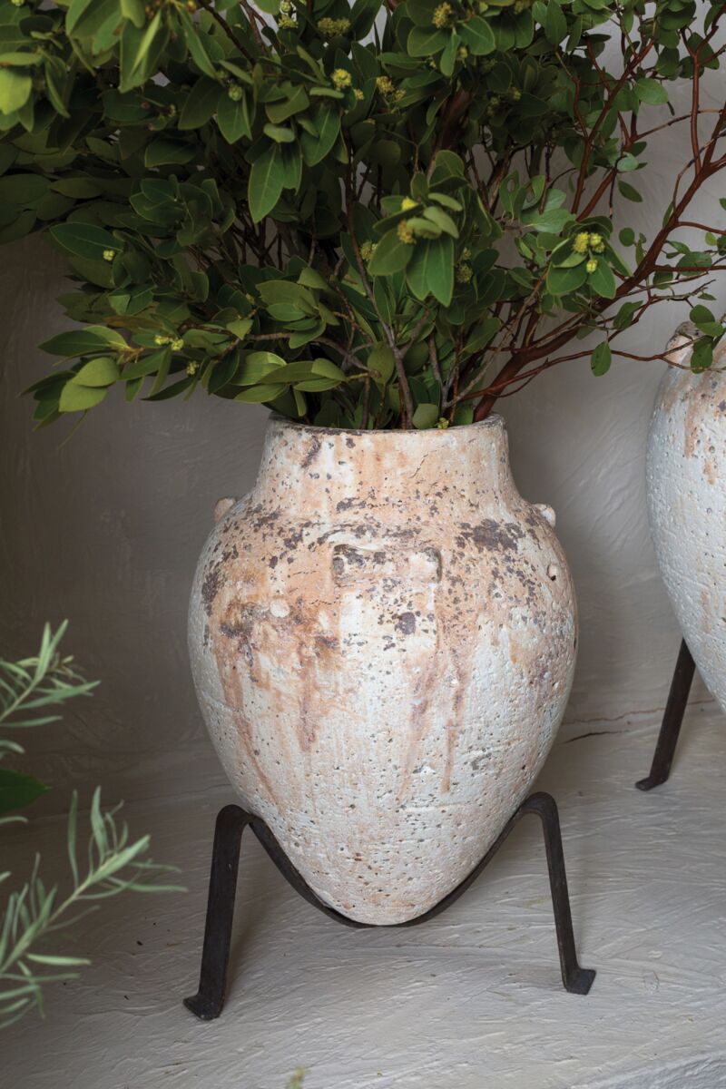 Tuscan Planter w/ Stand