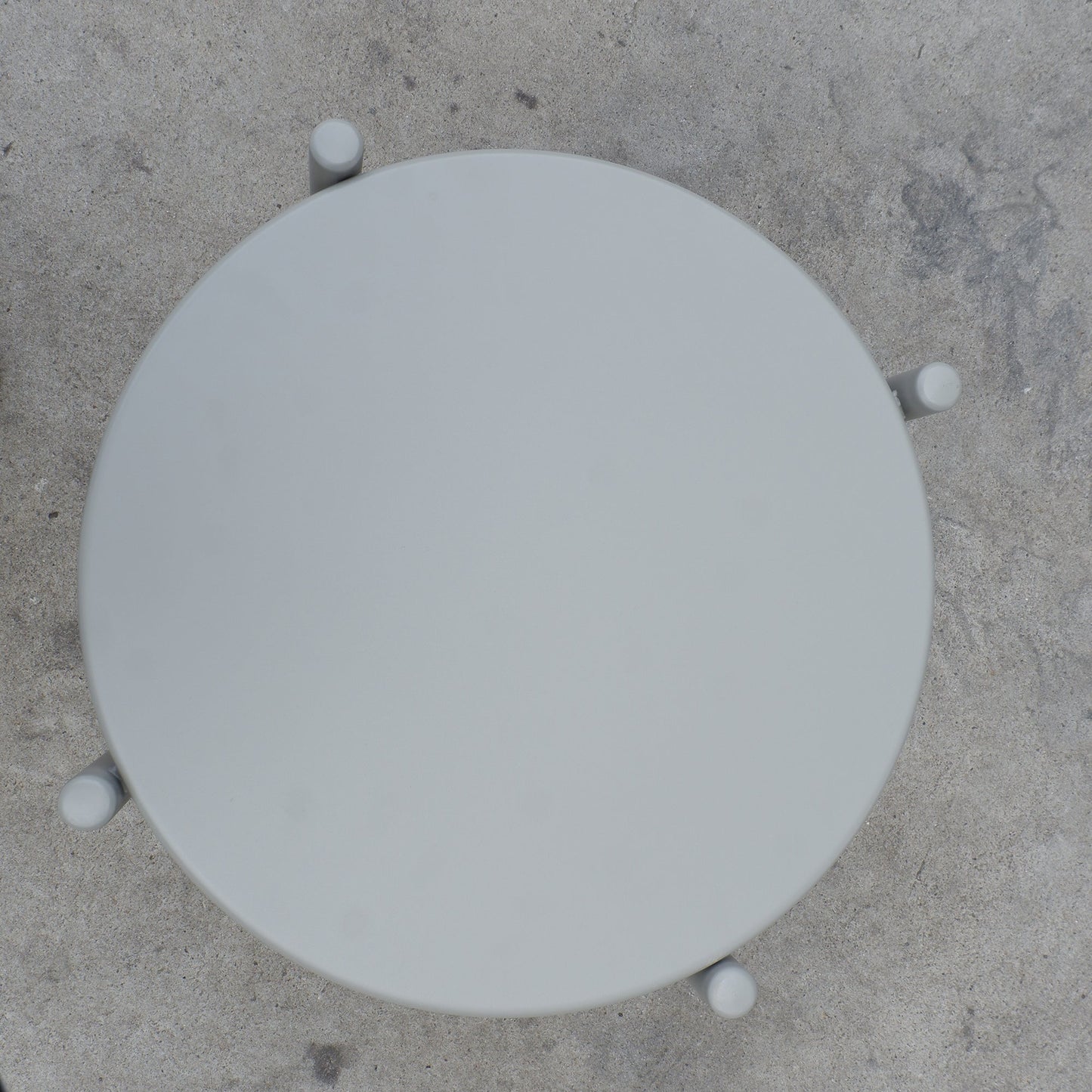 Metal Round Side Table with 2-Tier Design