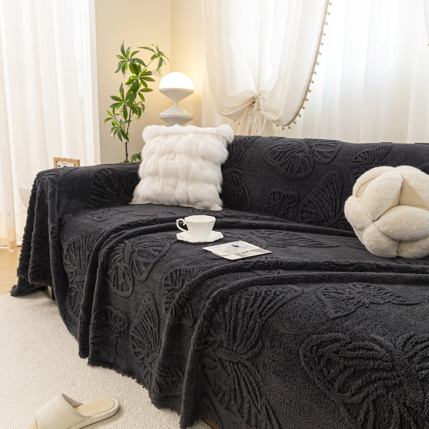 Luxury 3D Butterfly Jacquard Sofa Throw Blanket, Ultra-Soft Plush Fleece Couch Cover