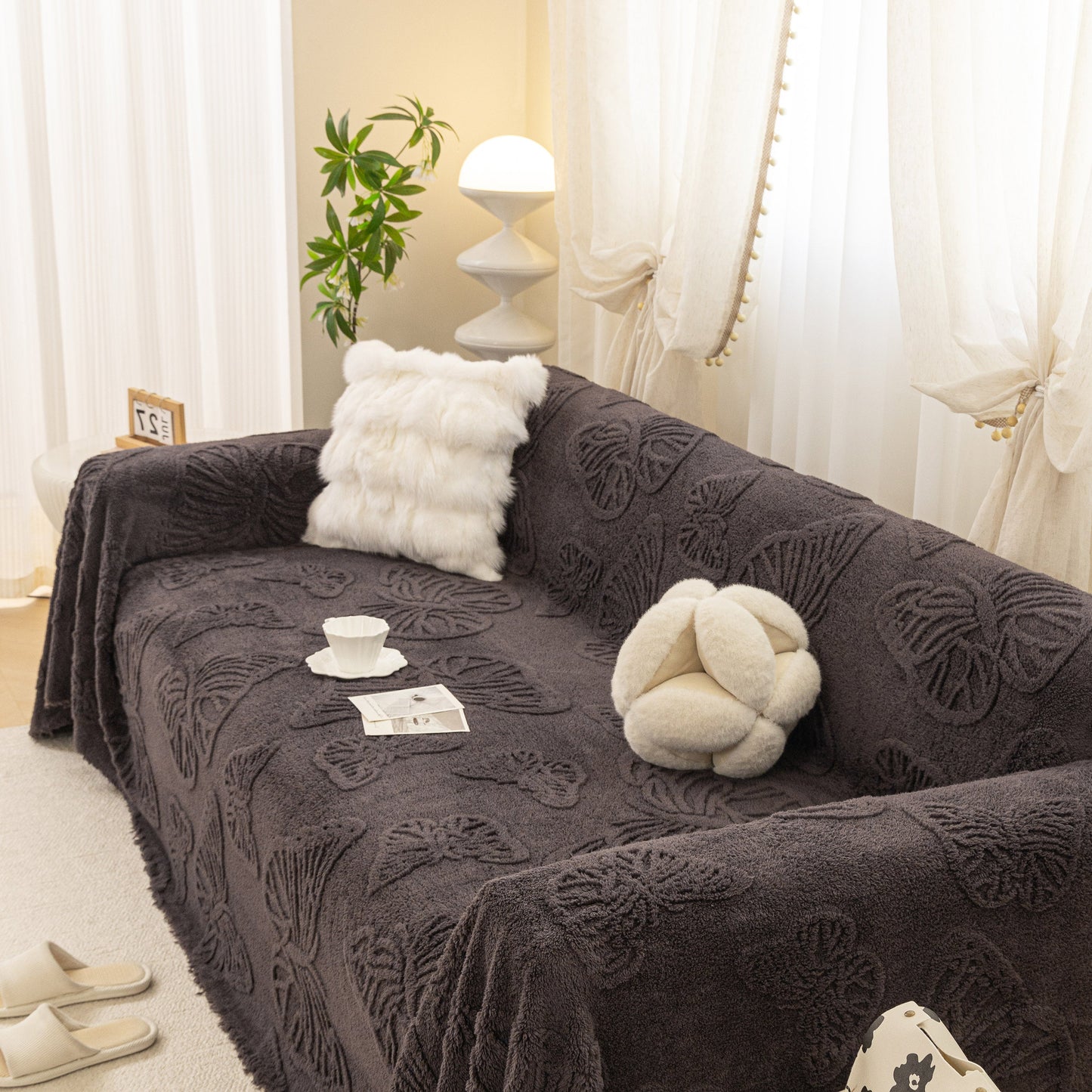 Luxury 3D Butterfly Jacquard Sofa Throw Blanket, Ultra-Soft Plush Fleece Couch Cover