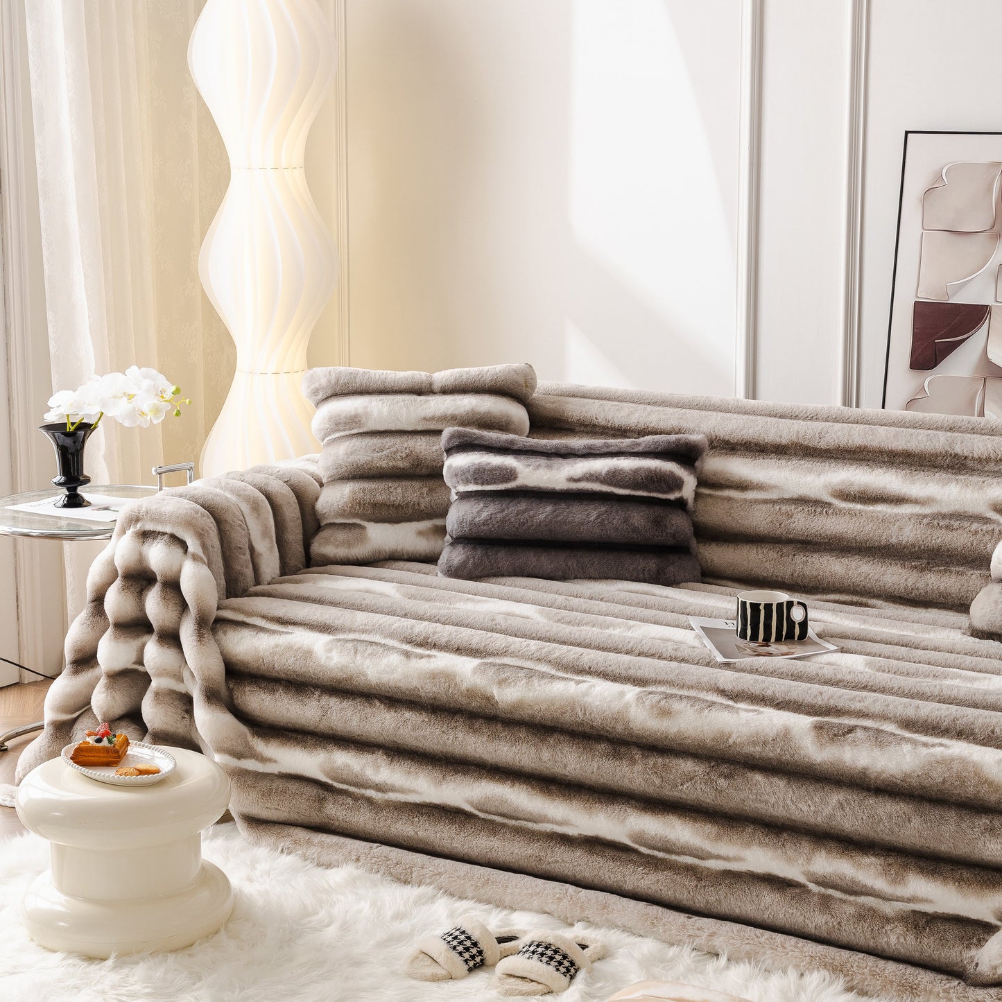 Ultra Soft Faux Fur Couch Cover – Large, Fluffy, and Elegant Sofa Throw Blanket