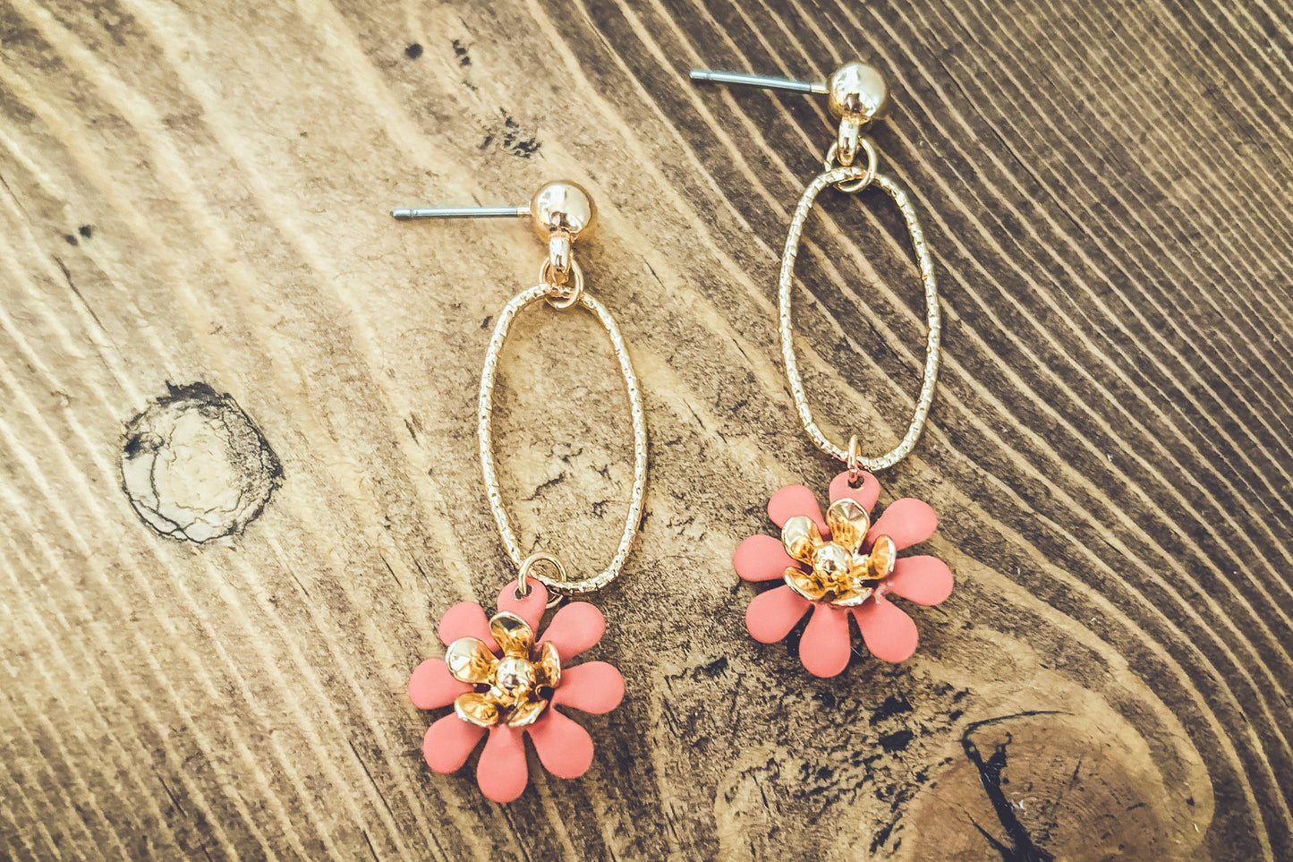 Beautiful Gold Flower Drop Earrings