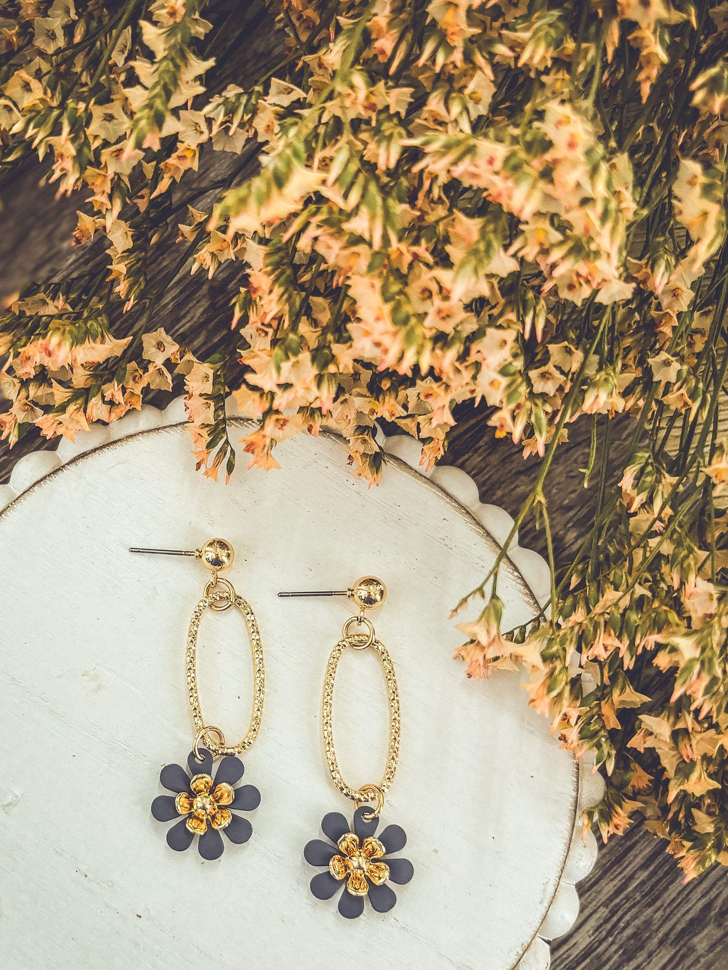 Beautiful Gold Flower Drop Earrings