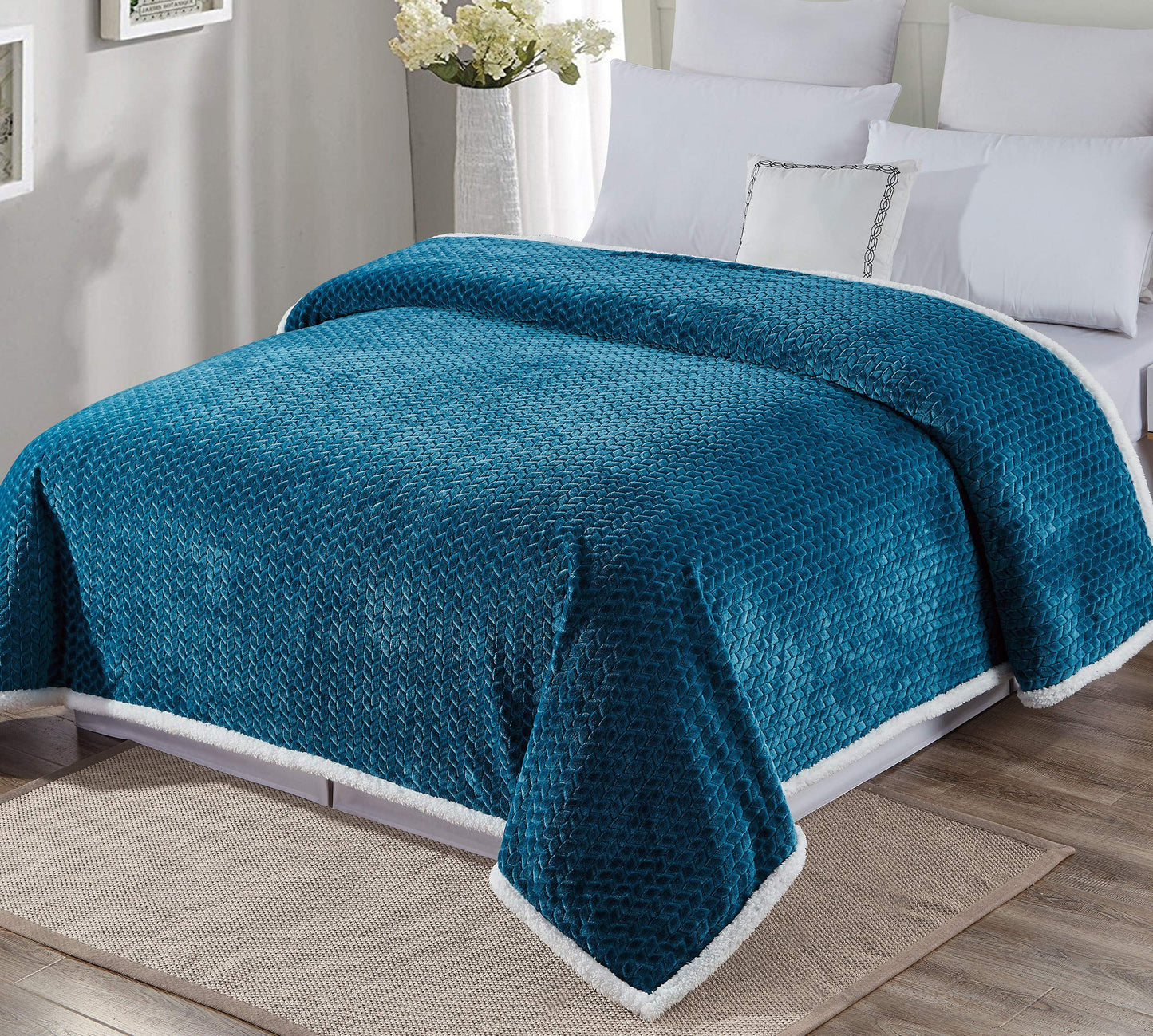 Decor&More Home Essentials Braided Sherpa Blanket