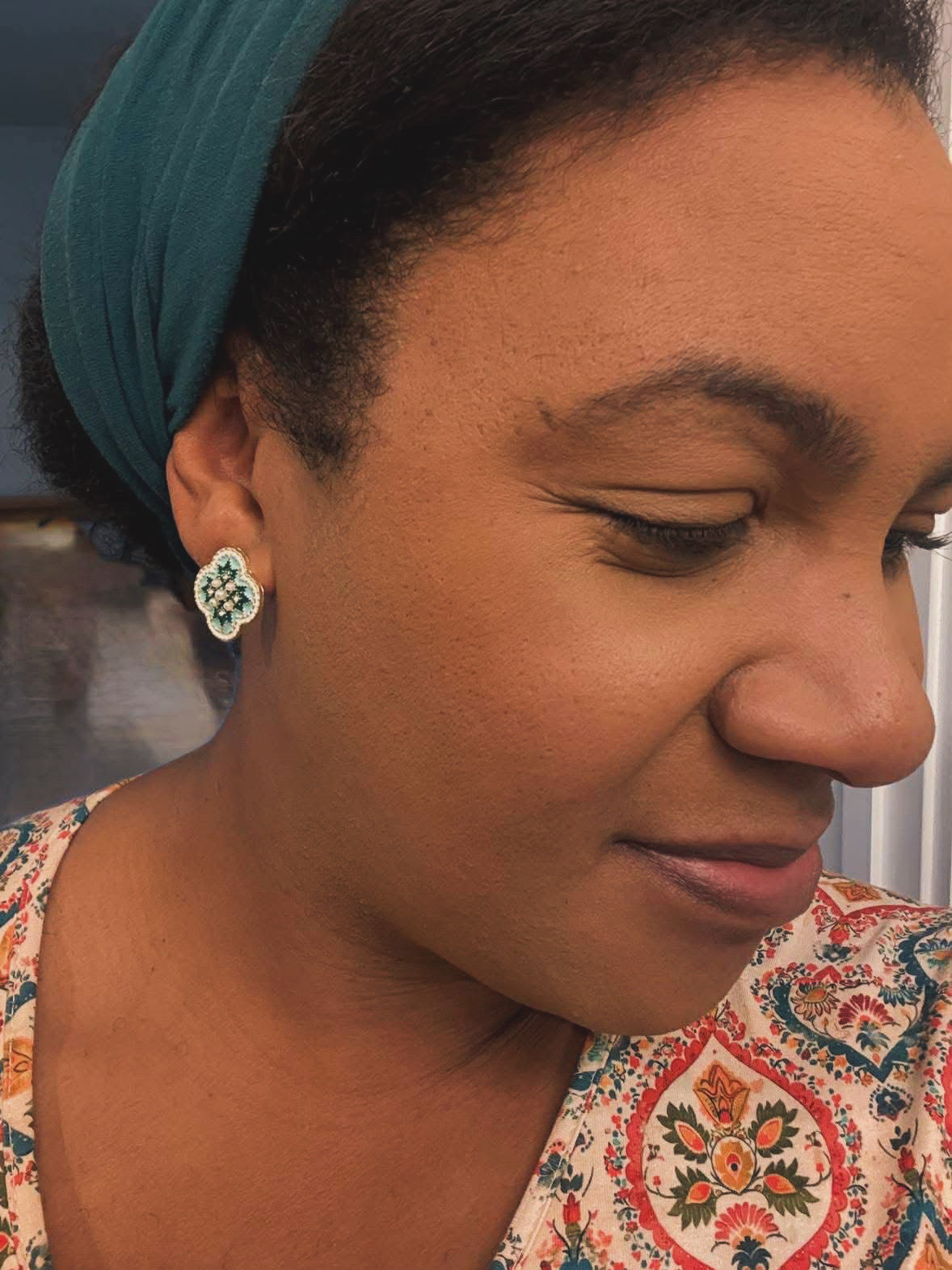 Beautiful Vintage Green and Pearl Stud Earrings