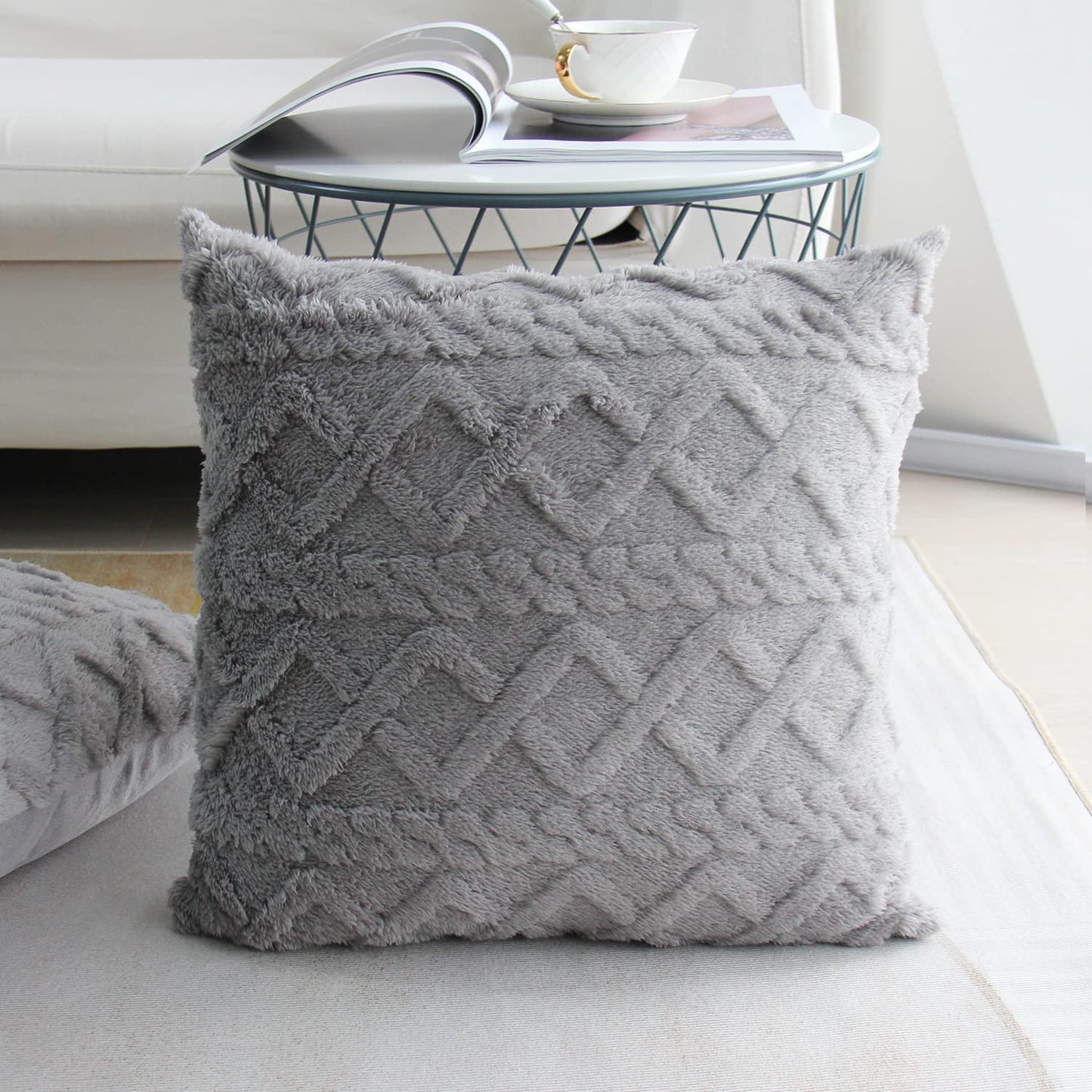 Throw pillow SUPER SOFT 3D FLORAL PATTERN Fur  Pack of 1 throw pillow WITH or WITHOUT insert 18"x18"