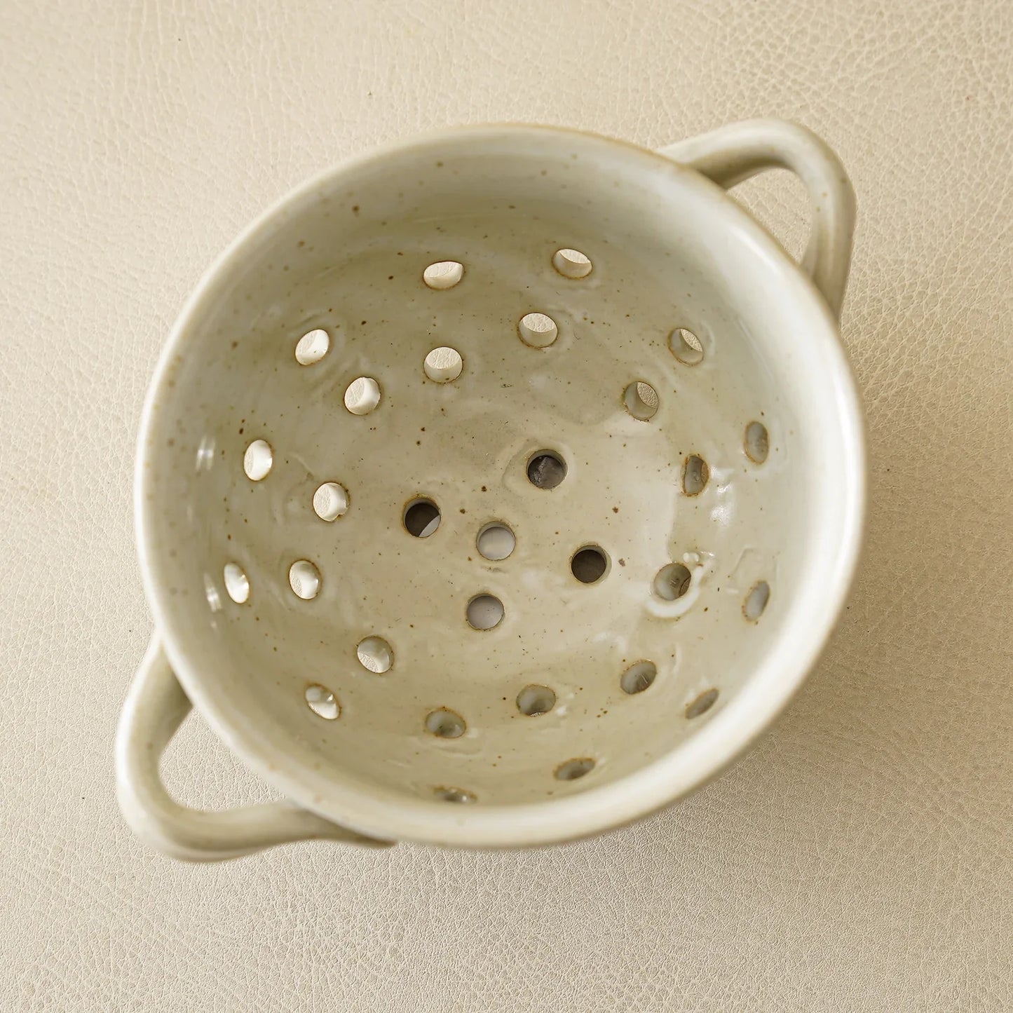 White Reactive Glaze Round Stoneware Berry Bowl