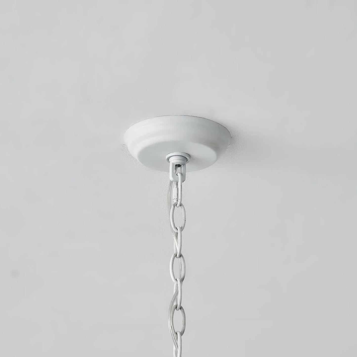 20 Inch Borg 5-Light White Wooden Chandelier