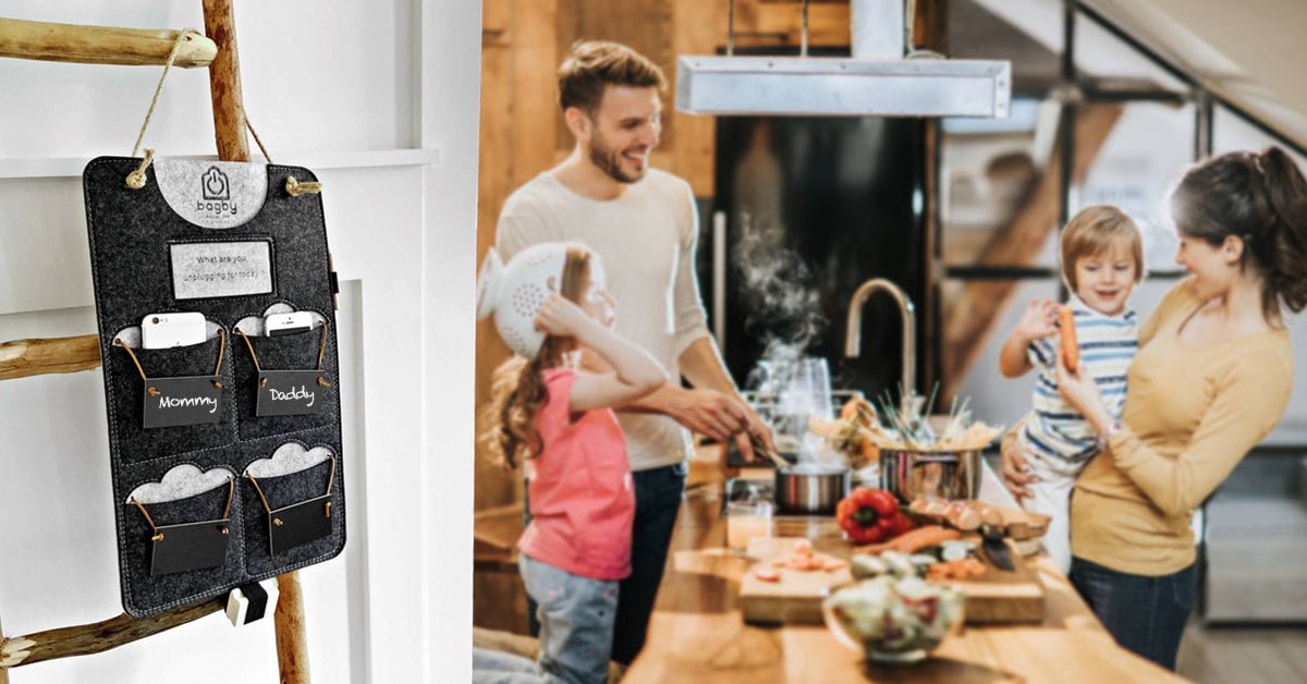 Bagby SOCIAL - 4 Pocket Phone Holder