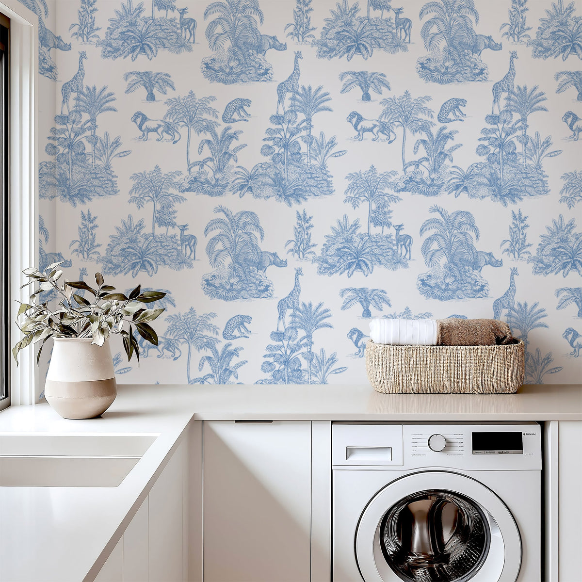 Blue Safari Toile Wallpaper - Jungle Animals in Classic Style