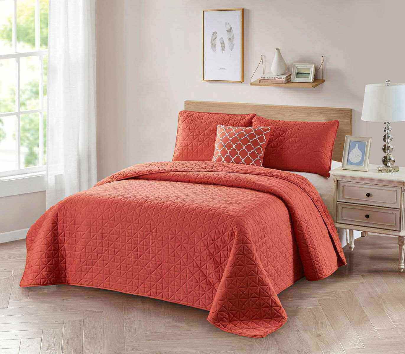 Dan River 4 Piece Solid Quilt Set with Cushion