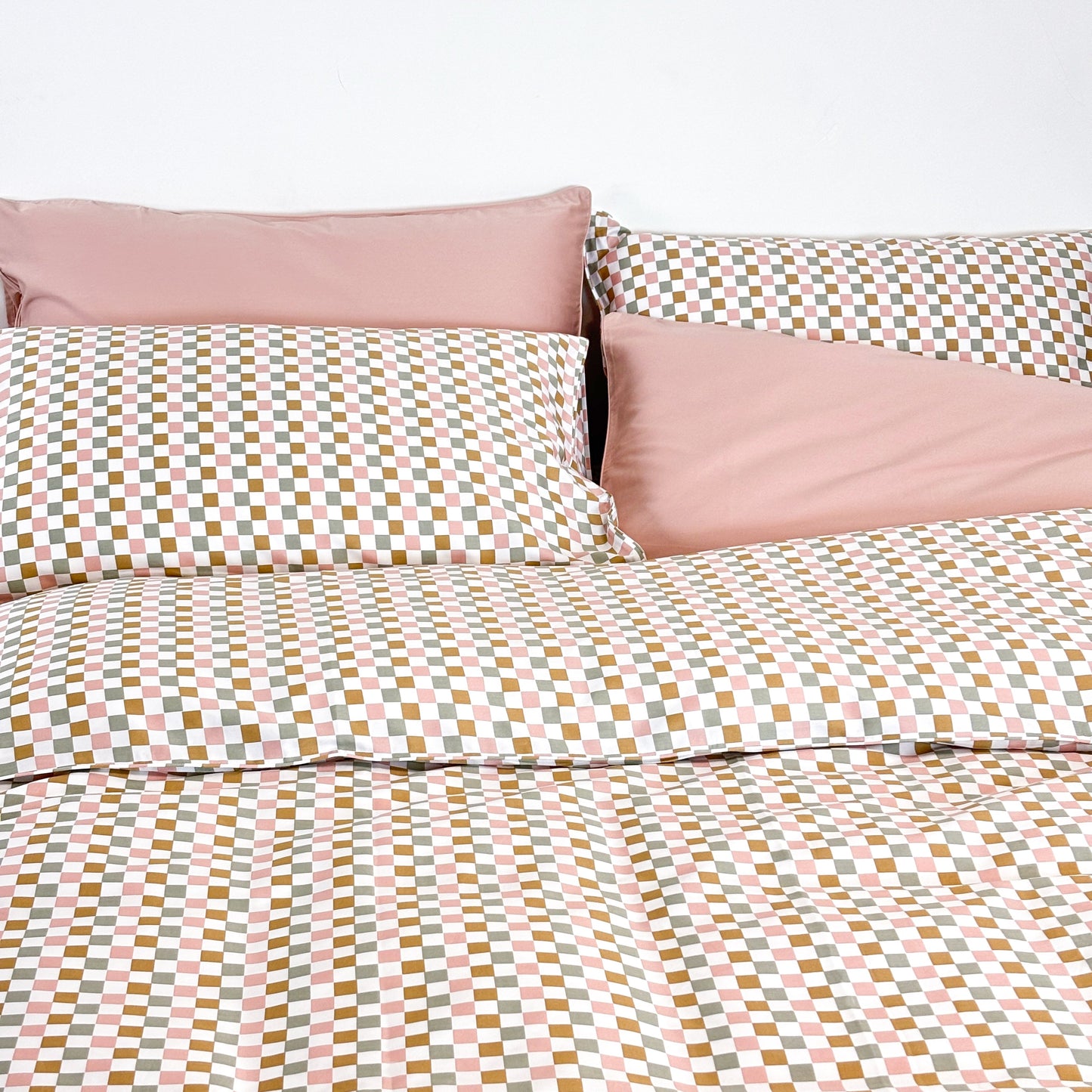 SHNUGGLE Bedding Set Colorful Checker
