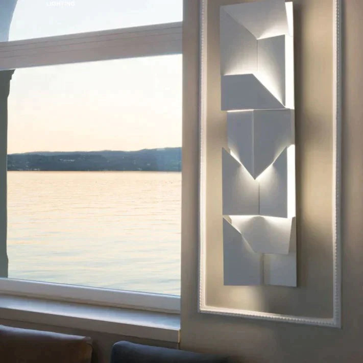 Caroline's Geometric Art Wall Lamp - Creative Indoor Lighting for Home Decor